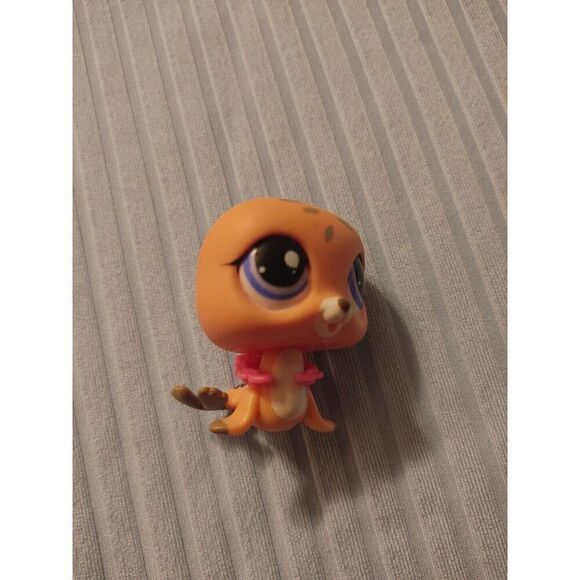 SEAL #1526 - Authentic Littlest Pet Shop - Hasbro LPS - Picture 1 of 9